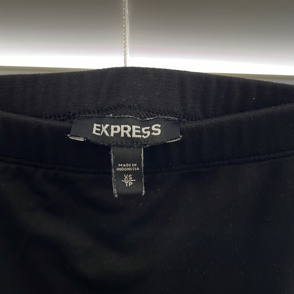Express pencil skirt - Picture 2 of 4